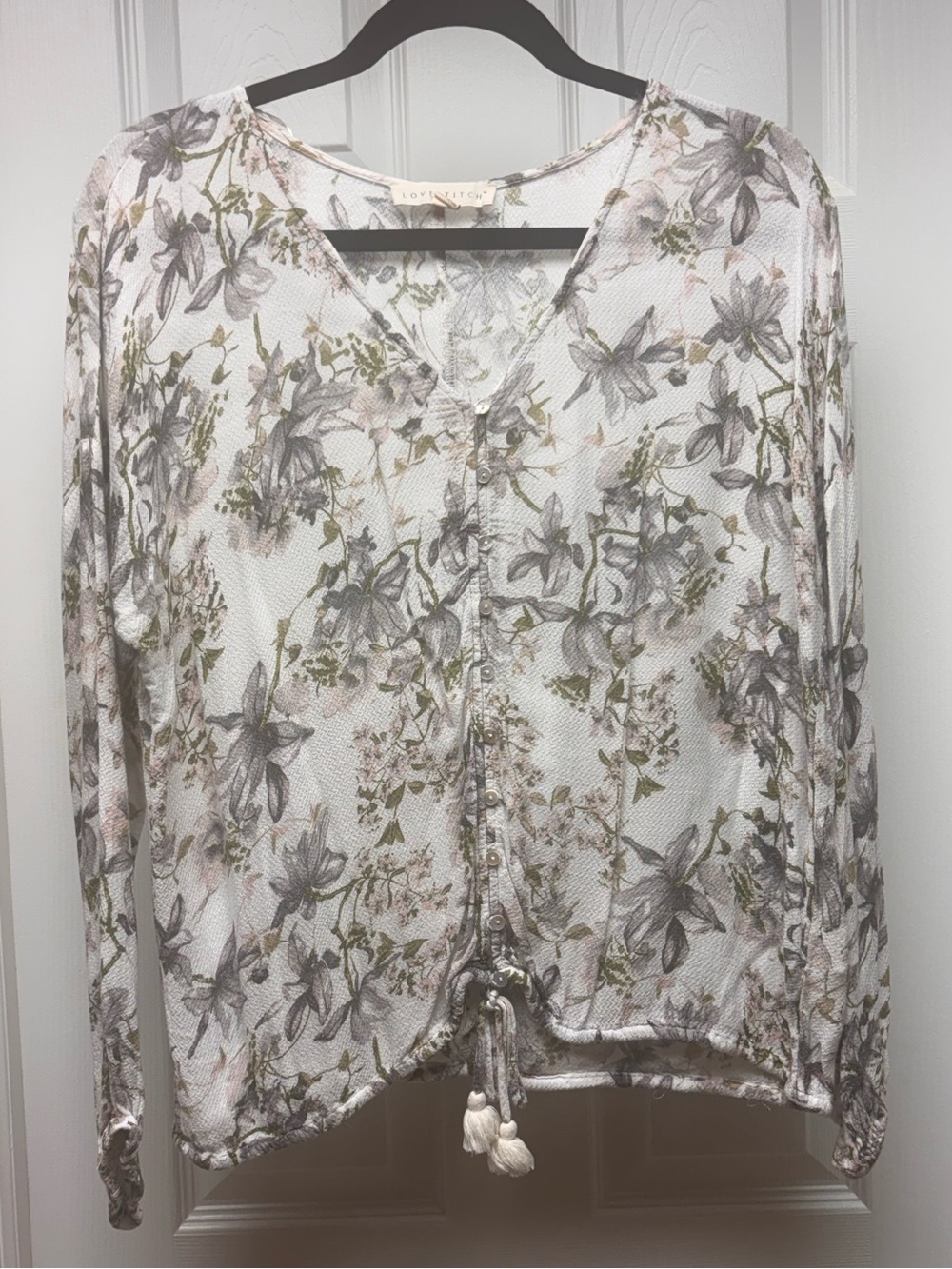 Love Stitch Floral Peasant Blouse | Ivory Gray Sage | Tassel Tie | Size Medium